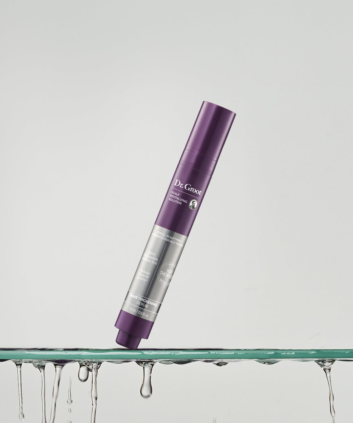 Hair Thickening Roll-On Serum lifestyle image